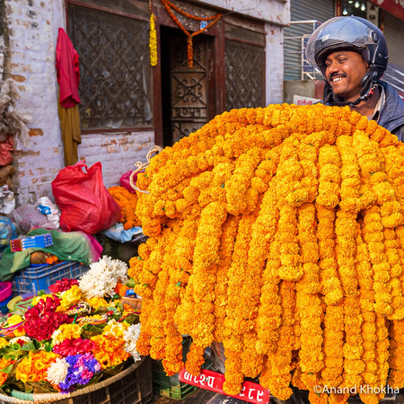 Flower shop delivery, Pashupathinath Temple