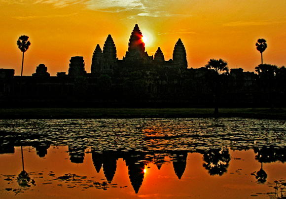 Sunrise at the main temple, Angkor Wat, Cambodia